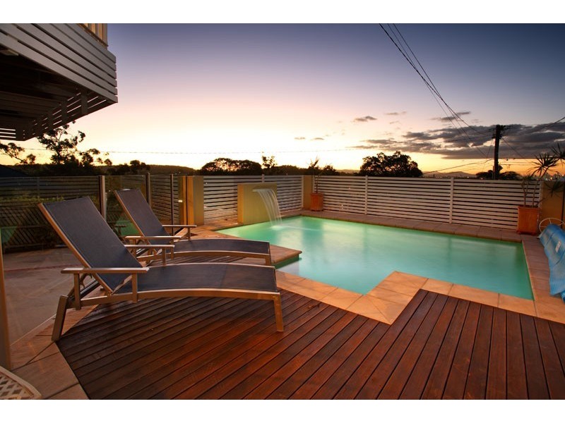 37 Dagmar Street, Holland Park West QLD 4121