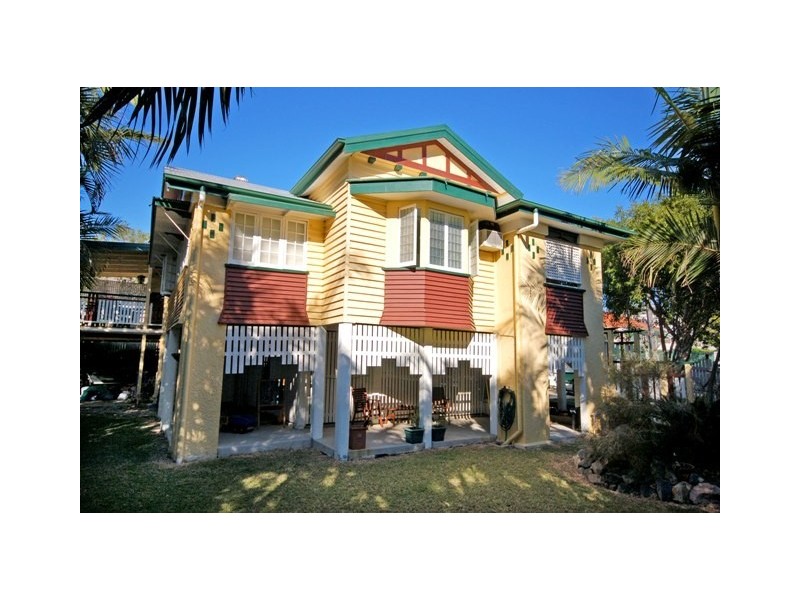 73 Ferguson Road, Camp Hill QLD 4152