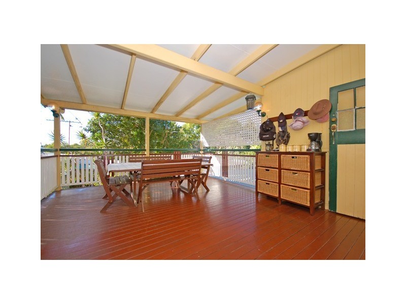 73 Ferguson Road, Camp Hill QLD 4152