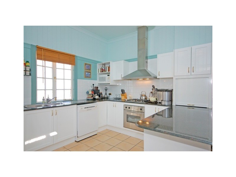 73 Ferguson Road, Camp Hill QLD 4152