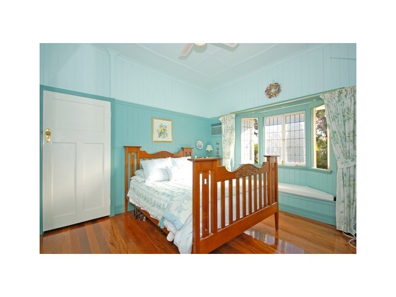 73 Ferguson Road, Camp Hill QLD 4152