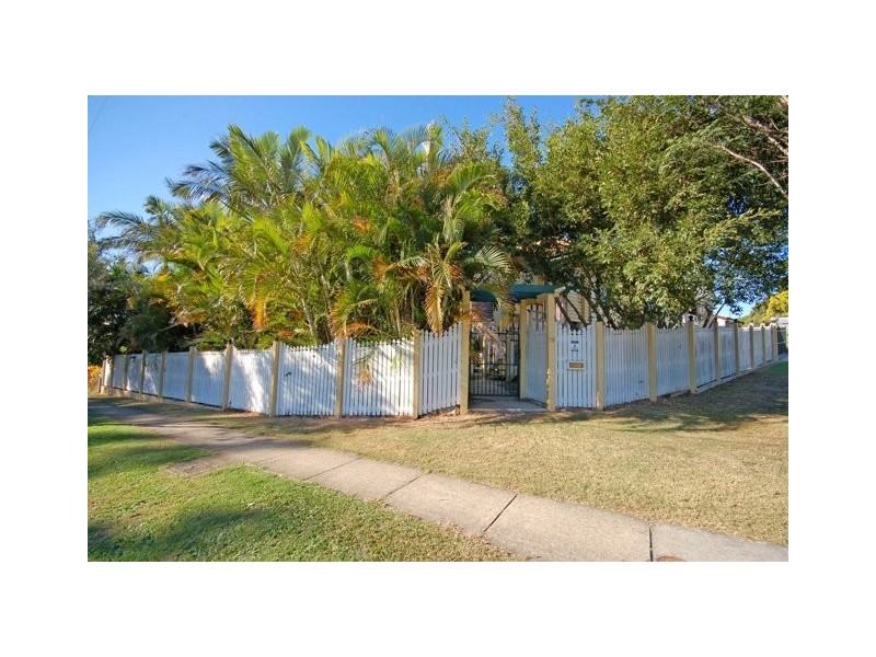 73 Ferguson Road, Camp Hill QLD 4152