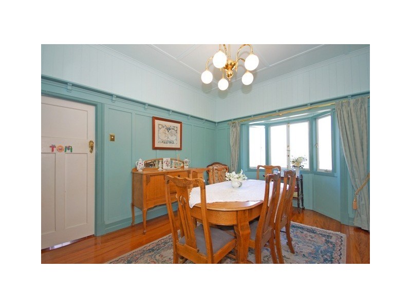 73 Ferguson Road, Camp Hill QLD 4152