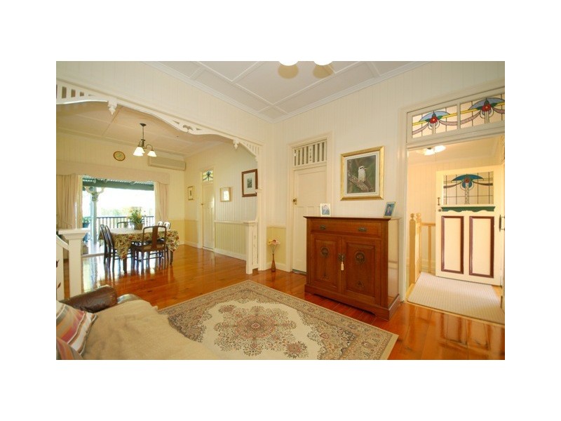 21 Harold Street, Holland Park QLD 4121