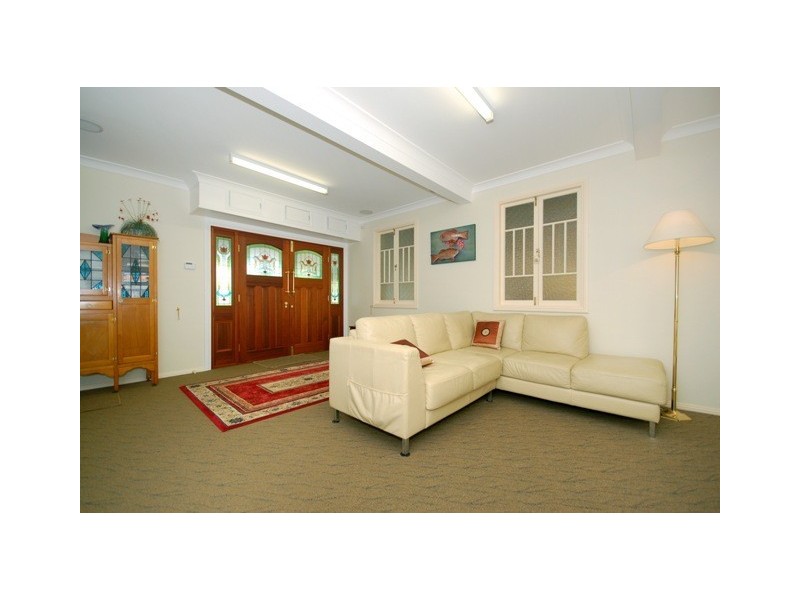 21 Harold Street, Holland Park QLD 4121