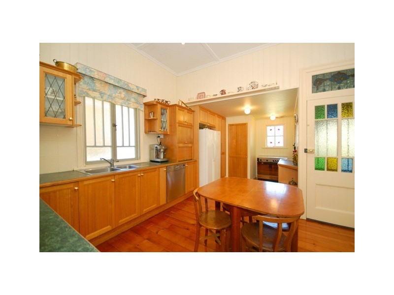 21 Harold Street, Holland Park QLD 4121