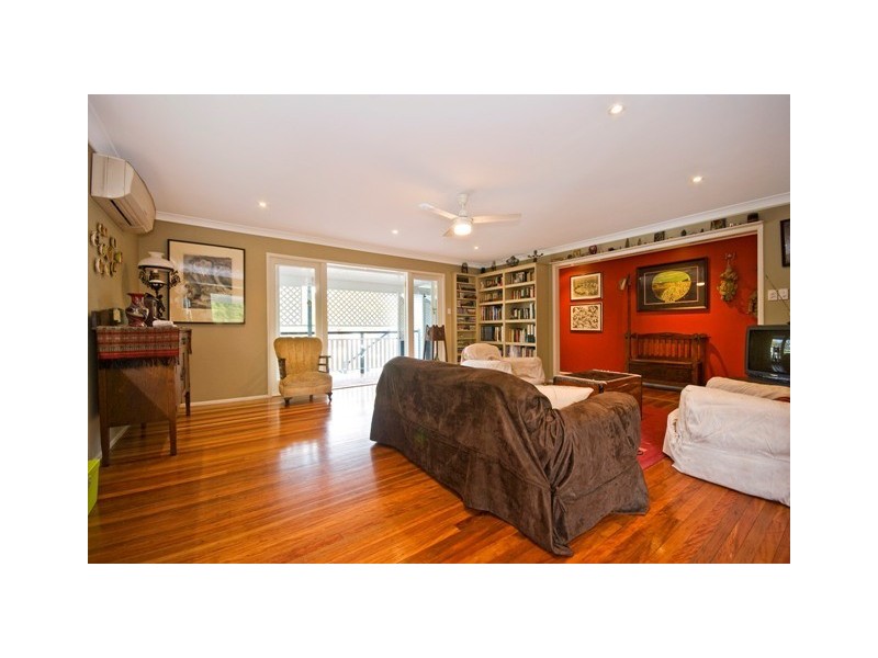 26 Greens Road, Coorparoo QLD 4151