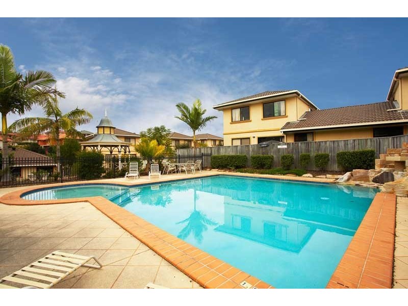 27/12 Greendale Way, Carindale QLD 4152