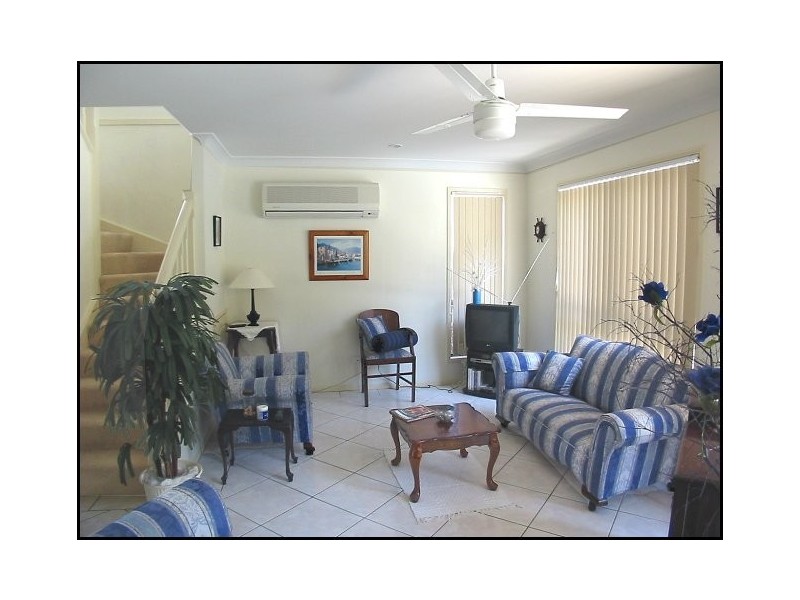 27/12 Greendale Way, Carindale QLD 4152