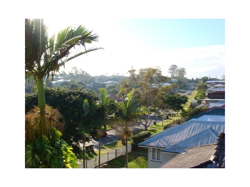 21 Greens Road, Coorparoo QLD 4151