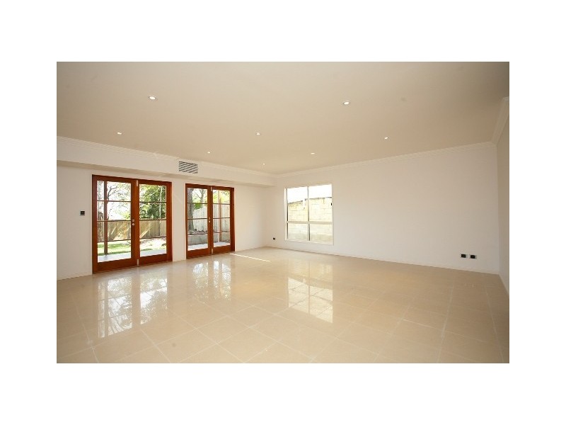 55 Amelia Street, Coorparoo QLD 4151