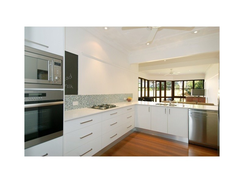 46 Lade Street, Coorparoo QLD 4151