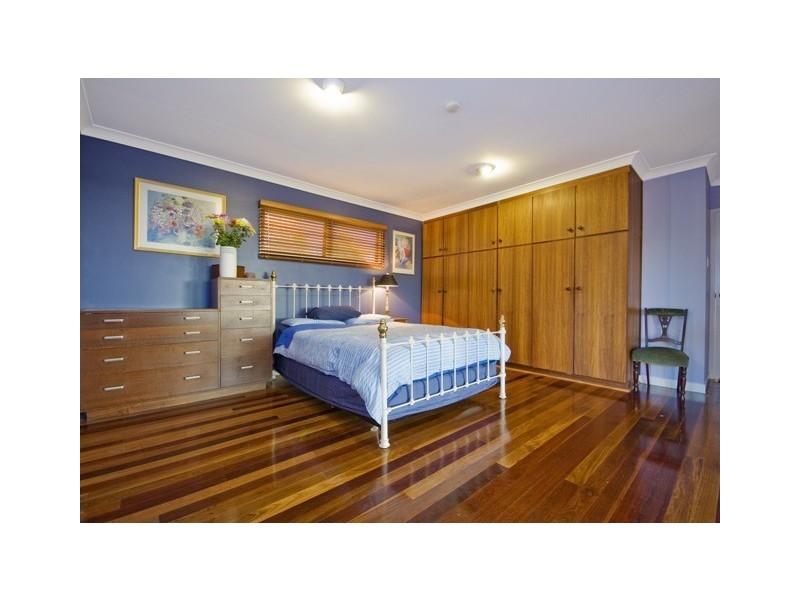 68 Sebring Street, Holland Park West QLD 4121