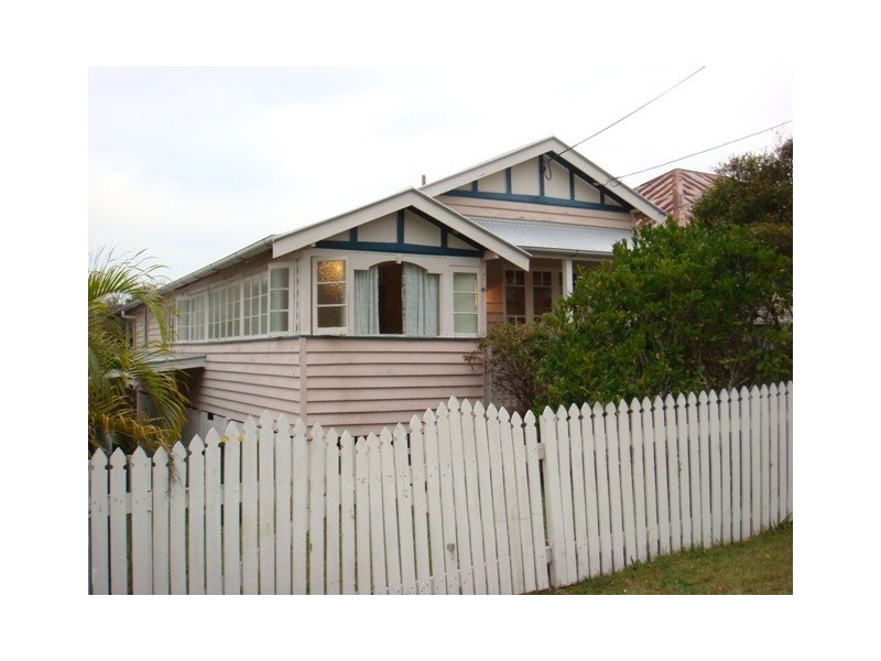 15 Wellstead Avenue, Coorparoo QLD 4151