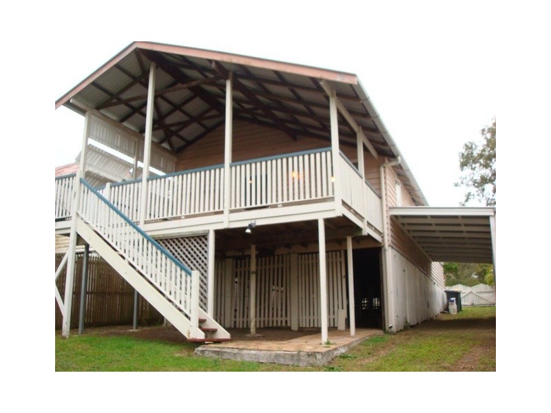 15 Wellstead Avenue, Coorparoo QLD 4151