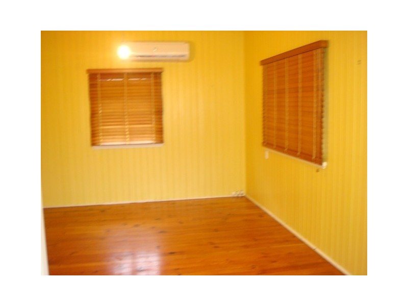 15 Wellstead Avenue, Coorparoo QLD 4151