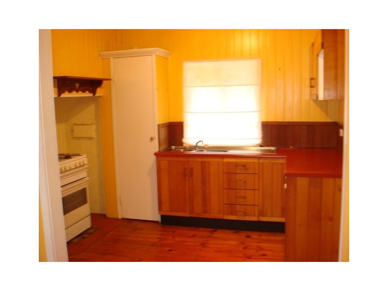 15 Wellstead Avenue, Coorparoo QLD 4151