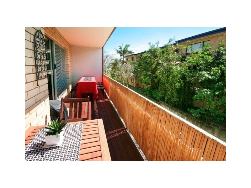 1/24 Raby Road, Coorparoo QLD 4151