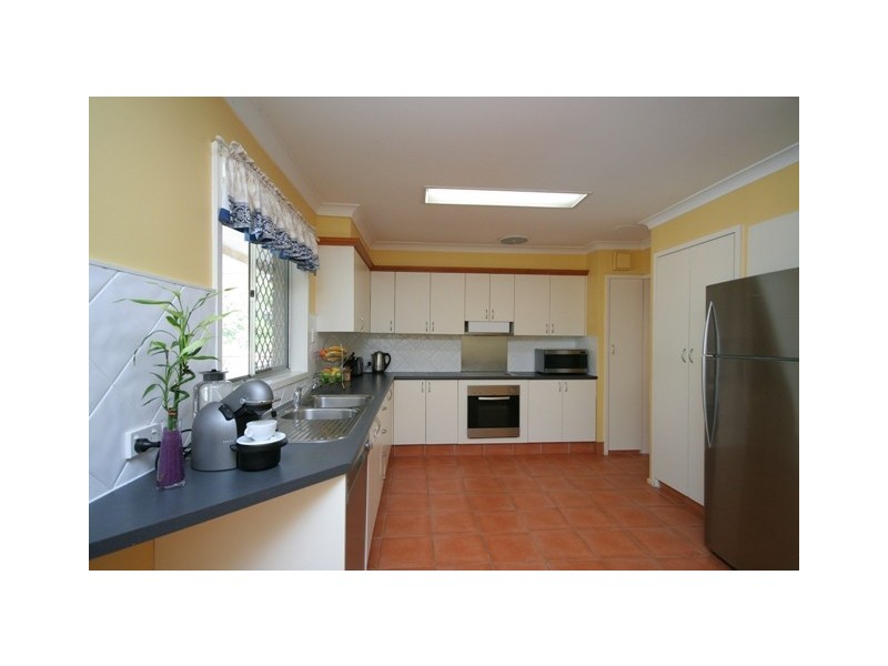 16 Capella Street, Coorparoo QLD 4151