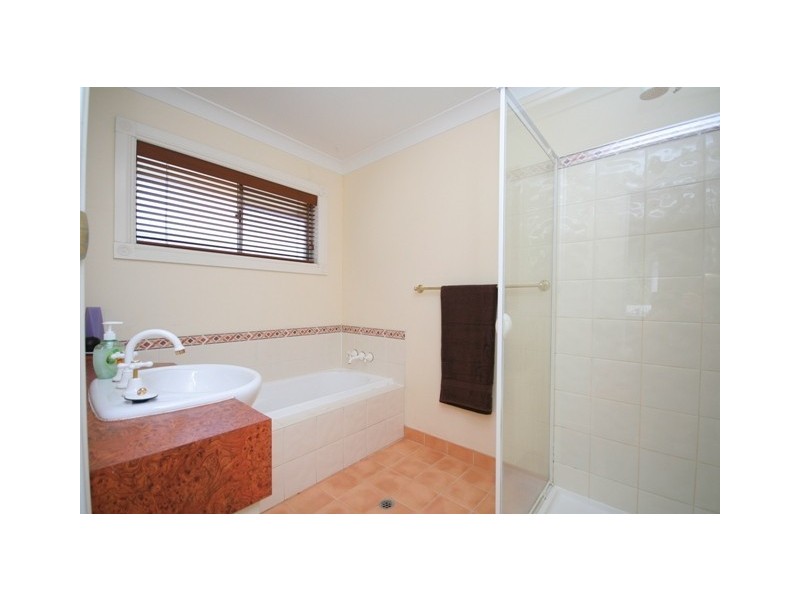 16 Capella Street, Coorparoo QLD 4151