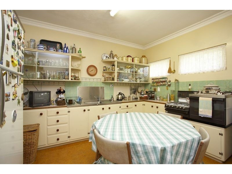 67 Macaulay Street, Coorparoo QLD 4151