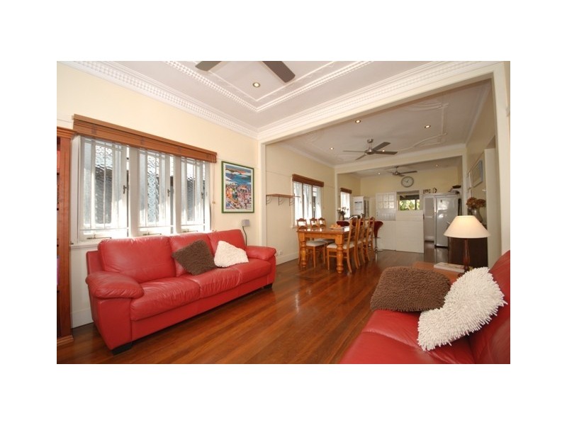 12 Princess Street, Camp Hill QLD 4152