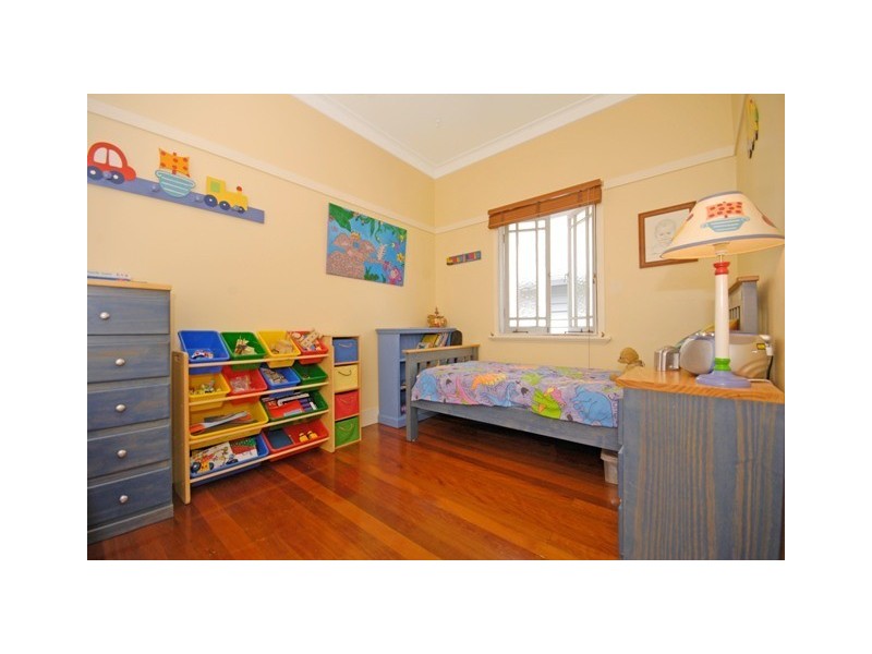 12 Princess Street, Camp Hill QLD 4152