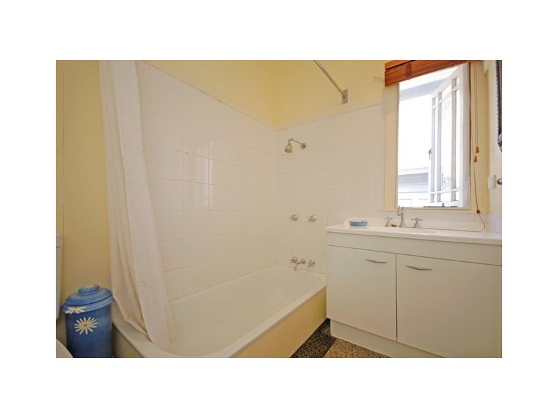 12 Princess Street, Camp Hill QLD 4152