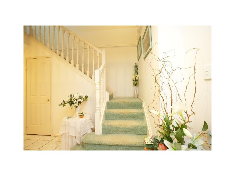 20 Currumbin Place, Carindale QLD 4152