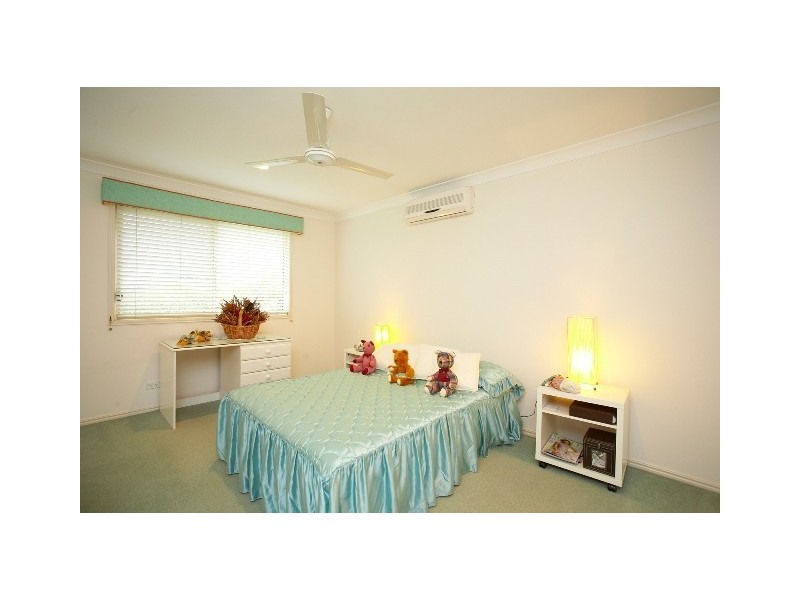 20 Currumbin Place, Carindale QLD 4152