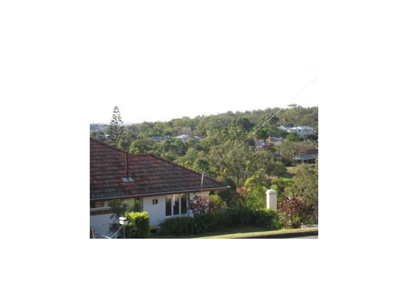 19 Aemilia Avenue, Seven Hills QLD 4170