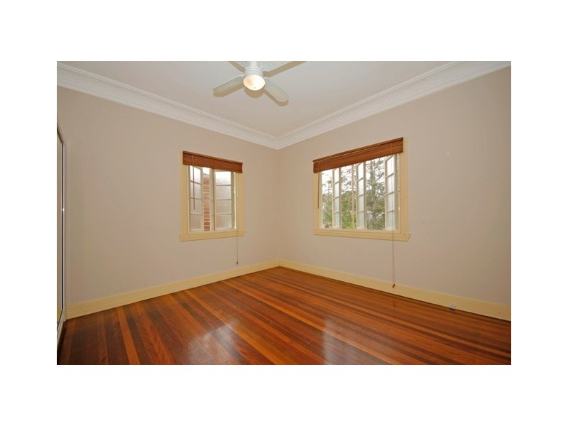38 York Street, Coorparoo QLD 4151