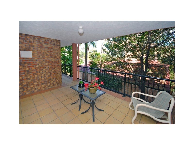 1/57 Eighth Avenue, Coorparoo QLD 4151