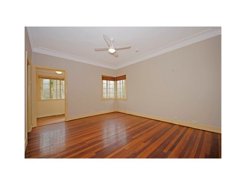 38 York Street, Coorparoo QLD 4151