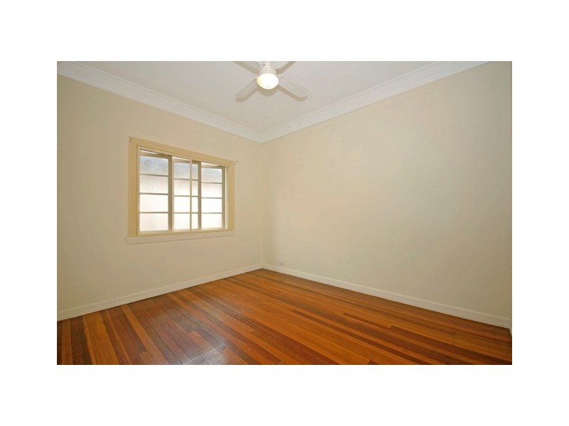 38 York Street, Coorparoo QLD 4151