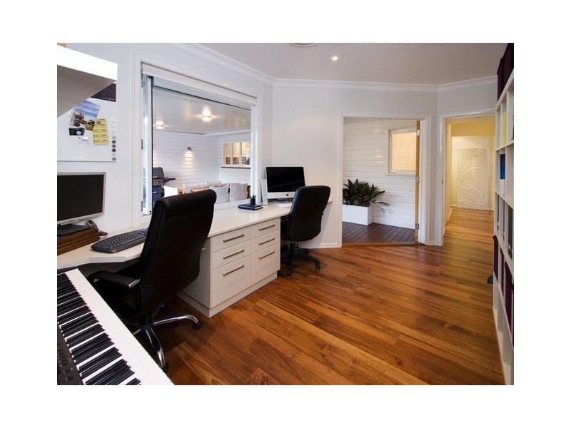 22 Elgar Street, Holland Park QLD 4121