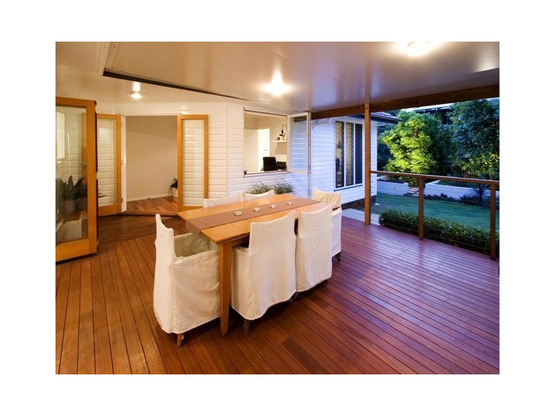 22 Elgar Street, Holland Park QLD 4121