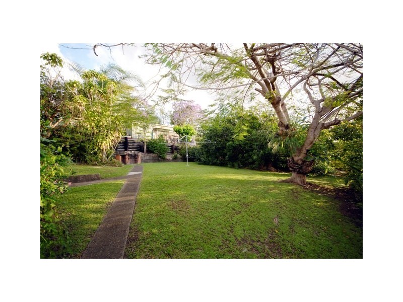 7 Spica Street, Coorparoo QLD 4151