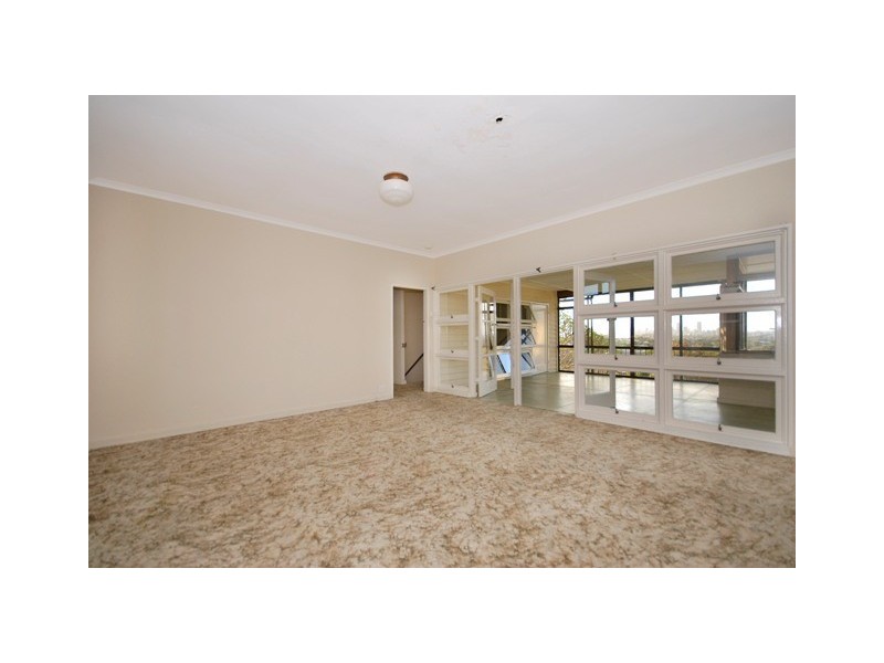 7 Spica Street, Coorparoo QLD 4151