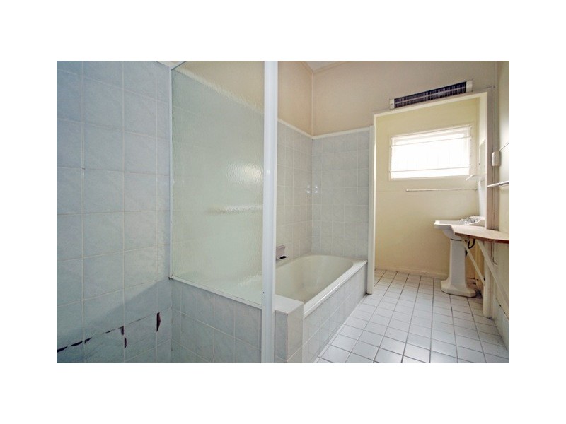 7 Spica Street, Coorparoo QLD 4151