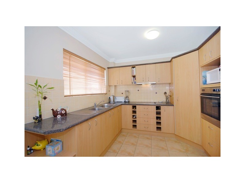 2/37 Rialto Street, Coorparoo QLD 4151