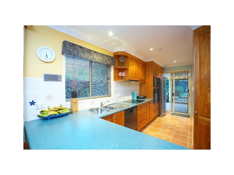 18 Lancaster Street, Coorparoo QLD 4151