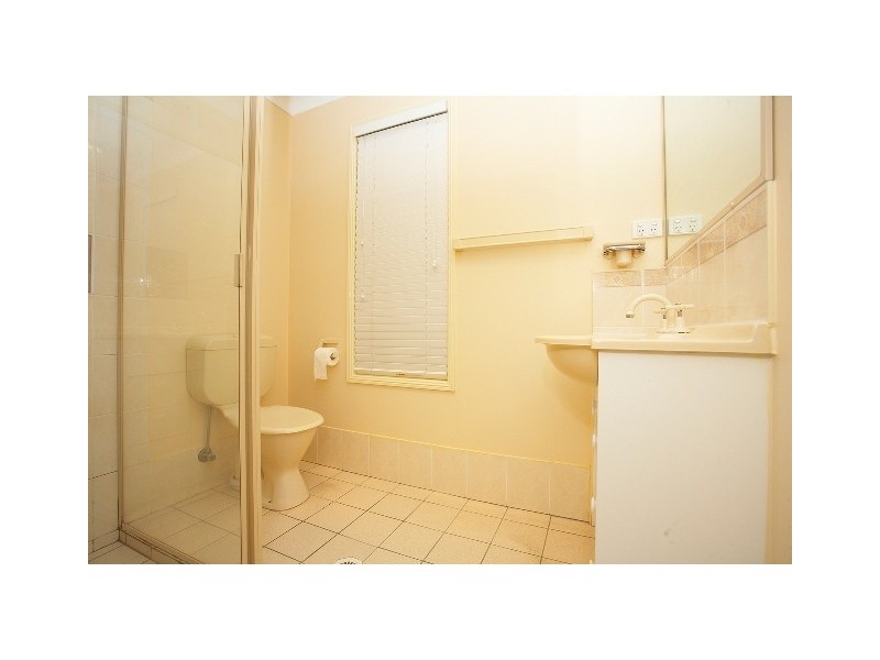 18 Lancaster Street, Coorparoo QLD 4151