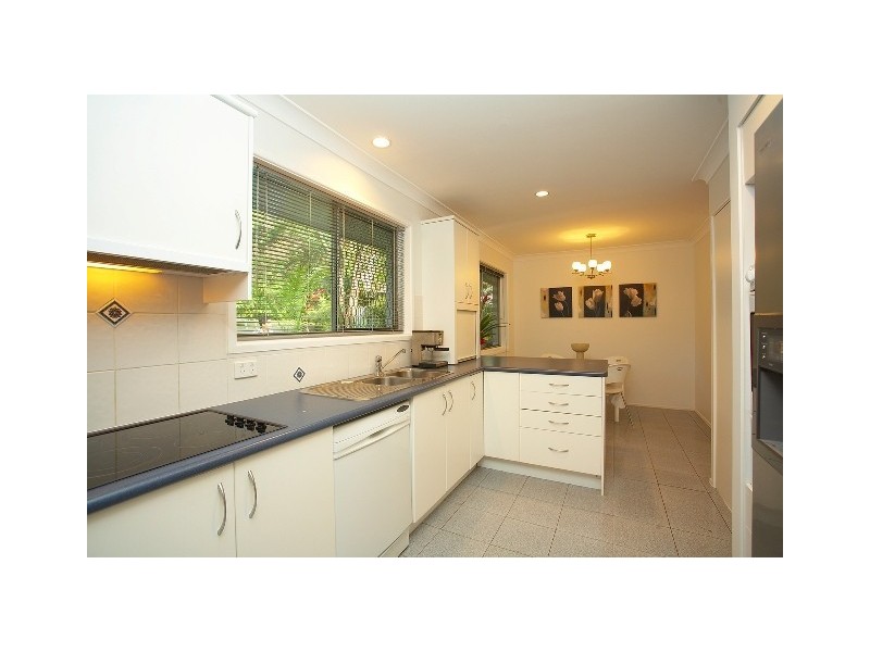 68 Lancaster Street, Coorparoo QLD 4151