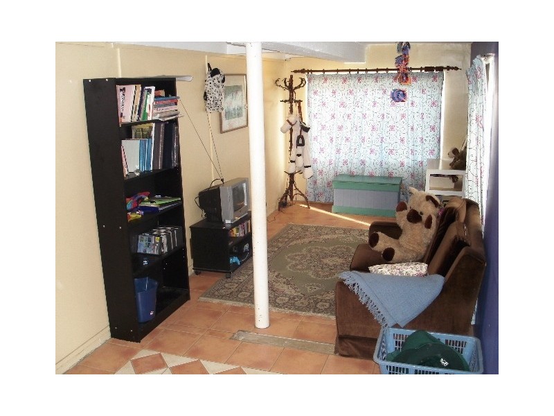 18 Thelma Street, Mount Gravatt East QLD 4122