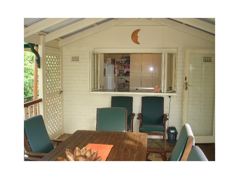 18 Thelma Street, Mount Gravatt East QLD 4122