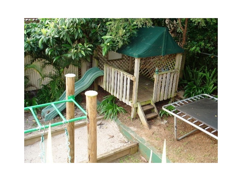 18 Thelma Street, Mount Gravatt East QLD 4122