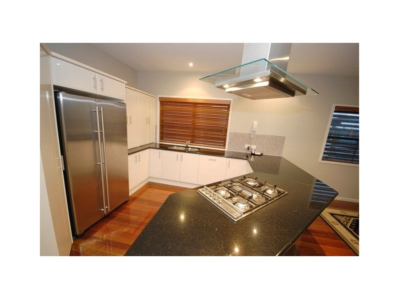 30 Illidge Street, Coorparoo QLD 4151