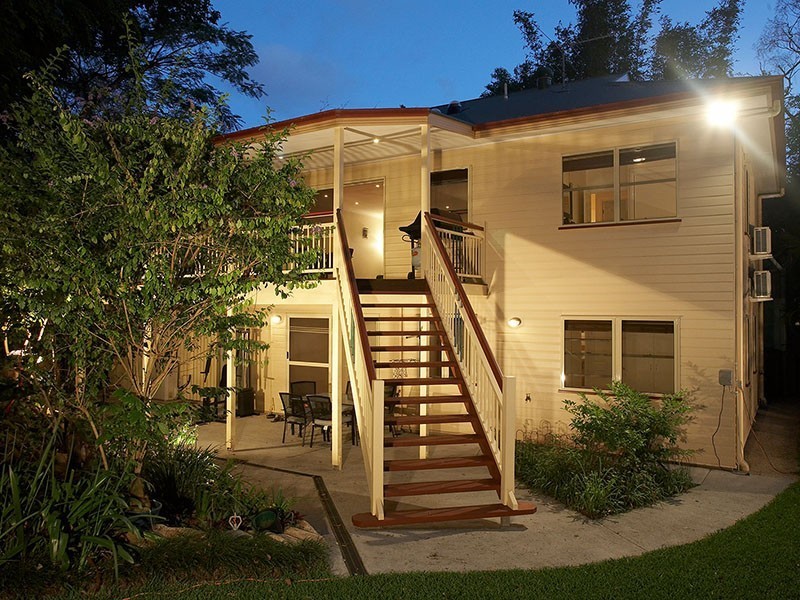 66 The Promenade, Camp Hill QLD 4152