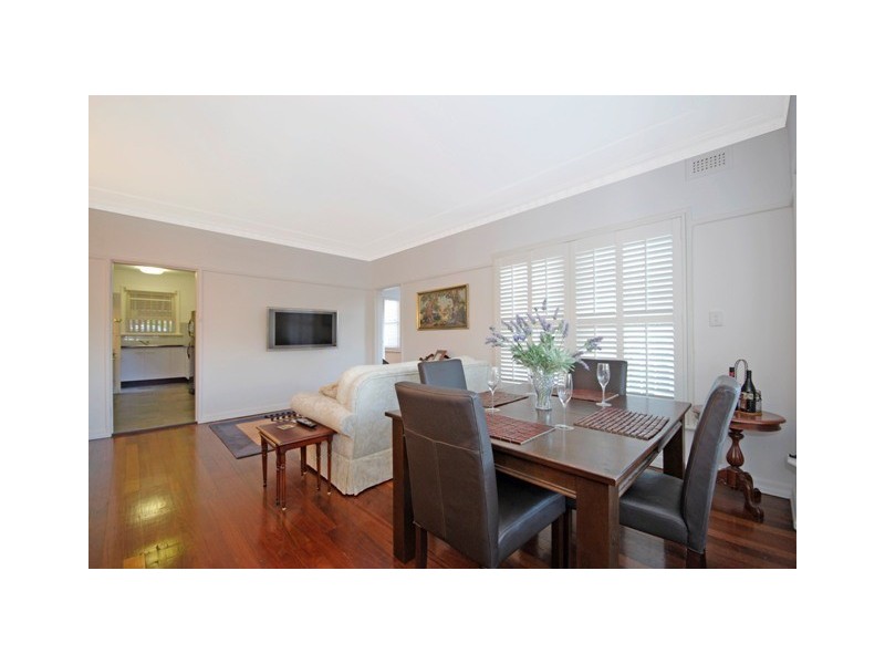 10 Barradine Street, Greenslopes QLD 4120